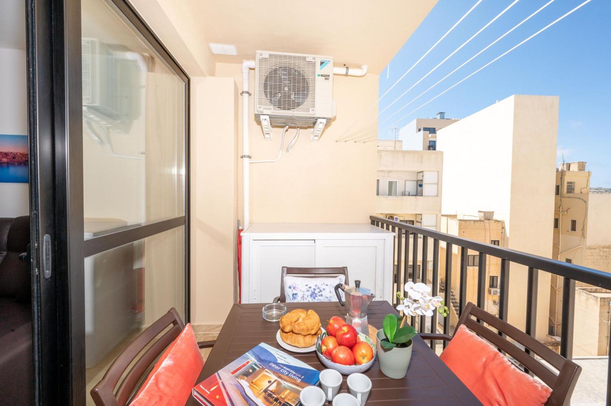 Sea Bliss Apartments With Terrace Just Off Seafront In St Paul'S Bay - By Getawaysmalta St. Paul's Bay Ngoại thất bức ảnh